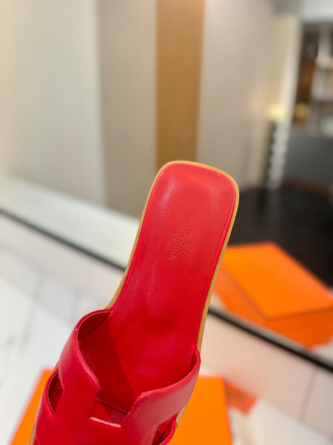 2025 Women Hermès Red Leather Slippers