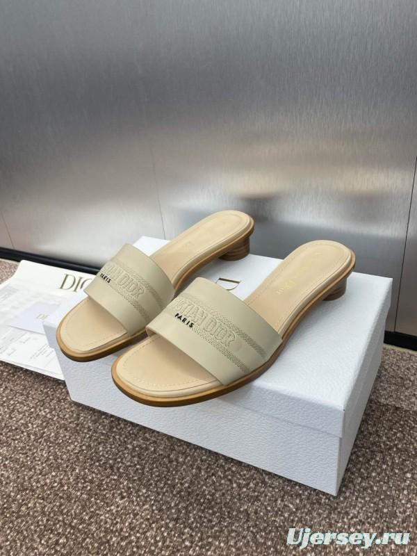 2025 Women Dior Beige Leather Slippers Embroidered KFY00300