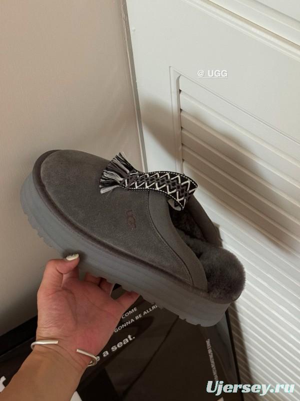 2024 UGG Gray Suede Slippers Tassel MJ00230