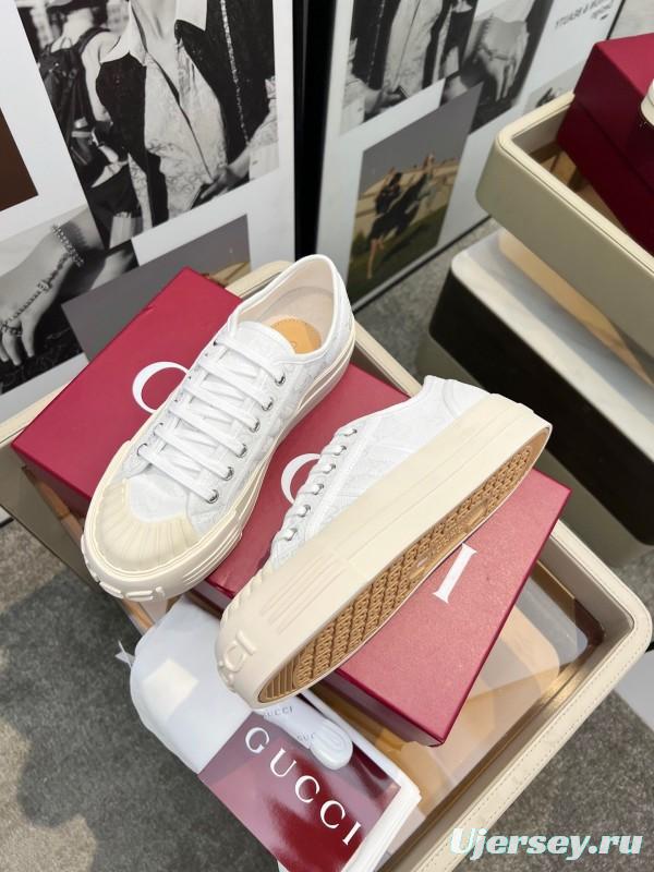 2025 Women Gucci White Canvas Sneakers LY00360