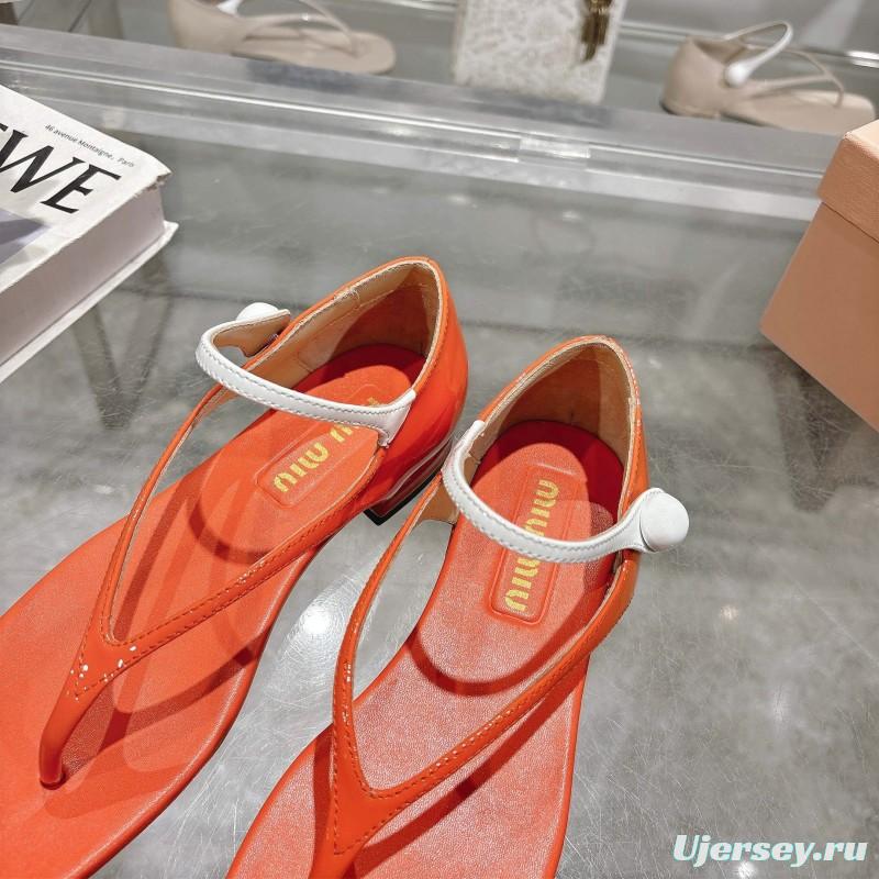 2025 Women Miu Miu Orange Patent Leather T-strap Sandals With Square Toe KFY00289(F)