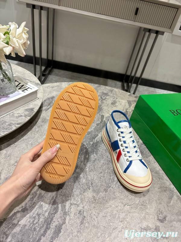 2025 Unisex Bottega Veneta White Blue Red Canvas Lambskin Sneakers Hand Painted Red Line KFY00260