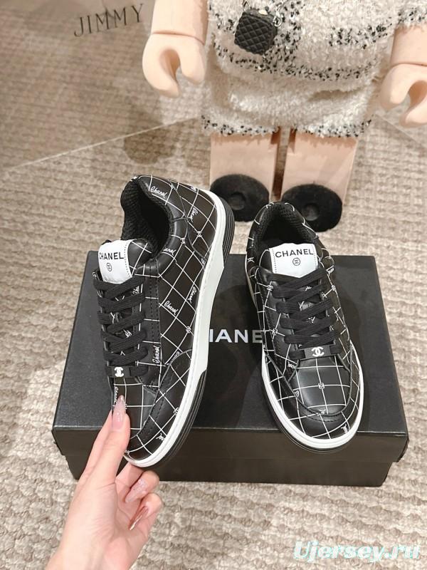 2025 Women Chanel Black White Leather Sneakers