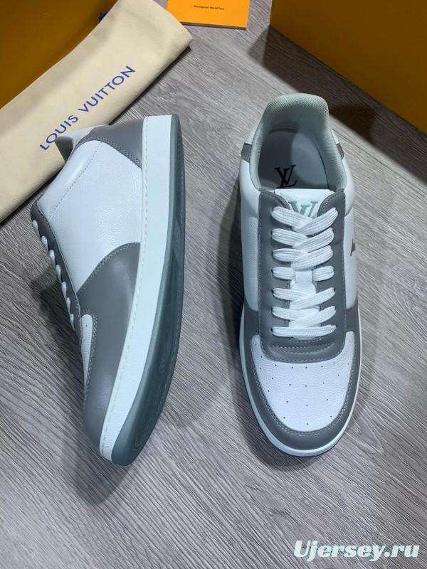 2024 Unisex Louis Vuitton White Grey Calfskin Leather Sneakers MJ00380