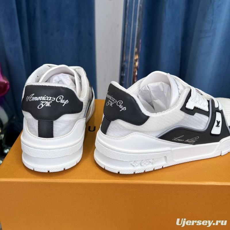 2025 Unisex Louis Vuitton White Black Calf Leather Sneakers LV Trainer