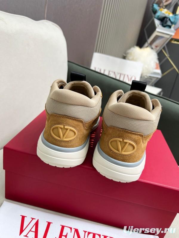 2025 Unisex Valentino Brown Beige Leather Suede Sneakers LY00390