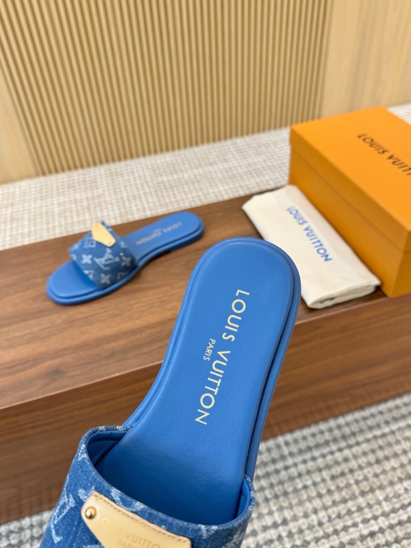2025 Women Louis Vuitton Blue Denim Leather Slippers LY00200