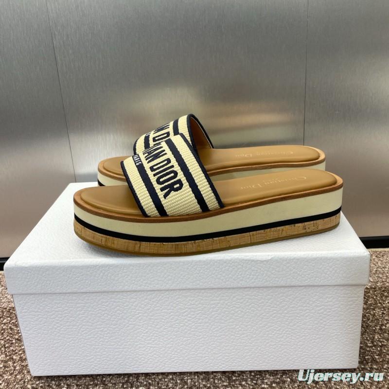 2025 Slippers Dior Beige Navy Canvas Leather Platform CHRISTIAN DIOR CD004