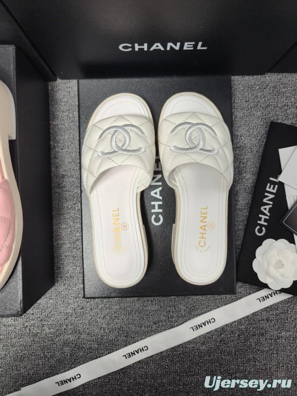 2025 Women Chanel White Leather Slippers