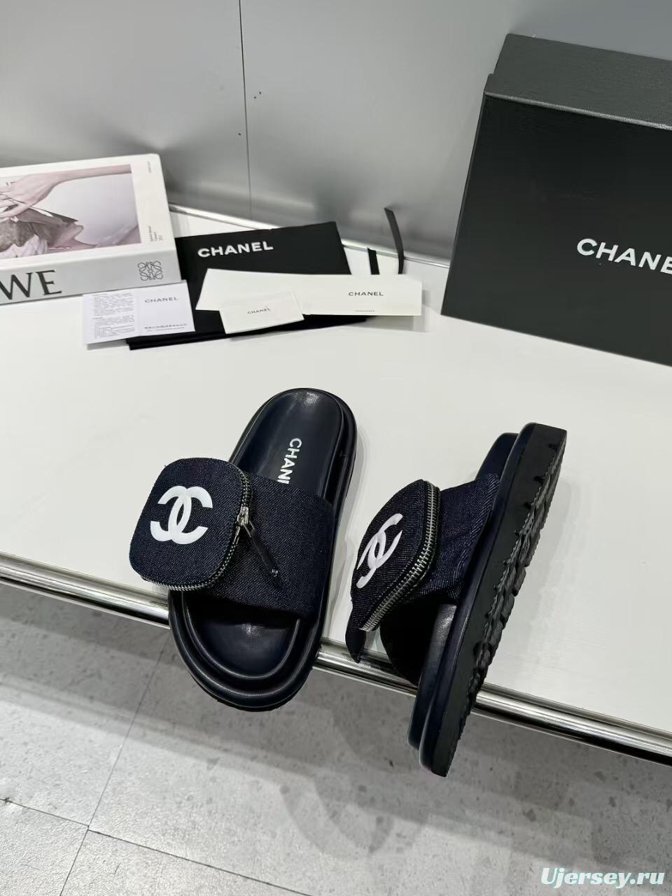 2025 Slippers Chanel Black Fabric Slippers