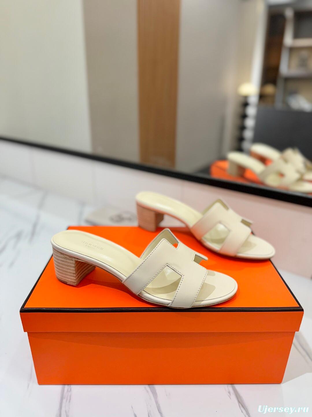 2025 Women Hermès Ivory Leather Sandals