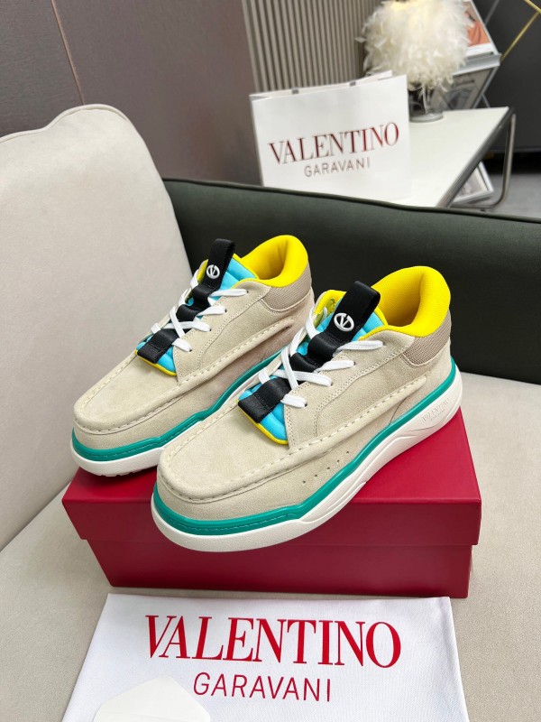 2025 Unisex Valentino Yellow Blue Beige Leather Sneakers RUNBOOT LY00390