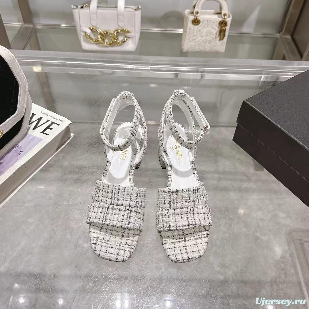 2025 Women Chanel White Black Tweed Leather Sandals LY00280