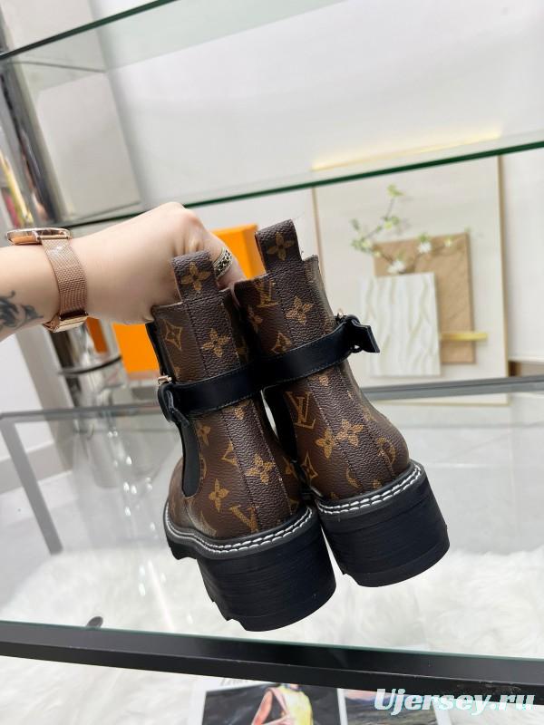 2024 Women Louis Vuitton brown leather ankle boots MJ00310