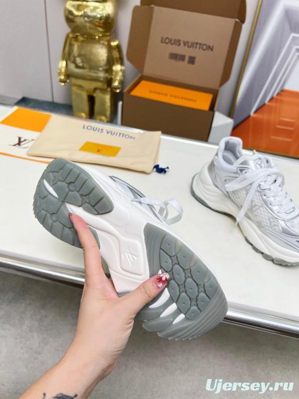 2025 Unisex Louis Vuitton White Grey Mesh Leather Sneakers LY00340
