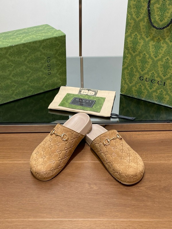 2024 Slippers Gucci Beige Suede Slippers MJ00280