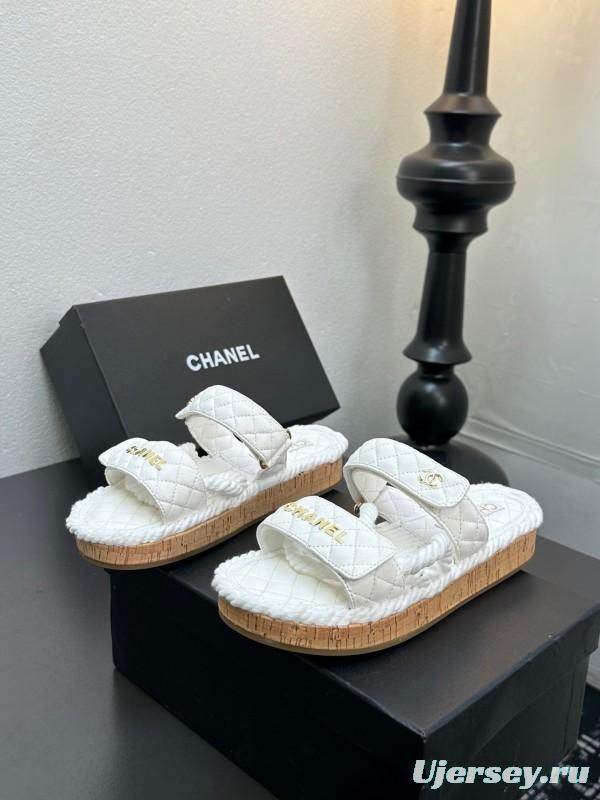 2025 Slippers Chanel White Quilted Fabric Cork Sole LY00250