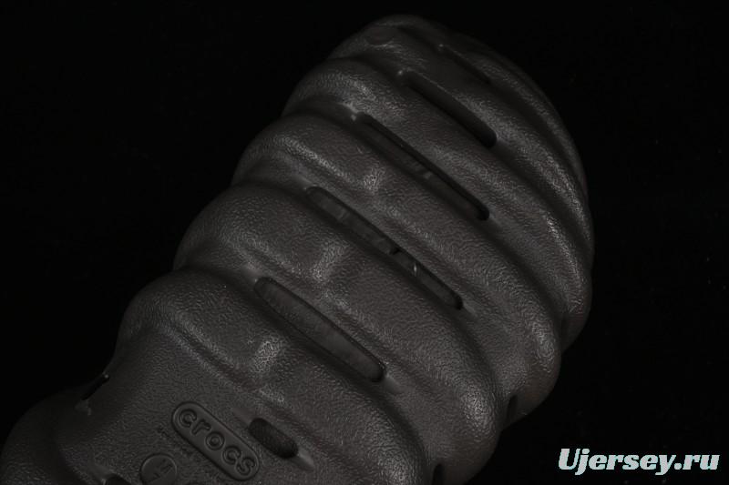 Crocs Bobs Flat Heel Closed Toe Slip-On Beach Clog Sandals - B.D4