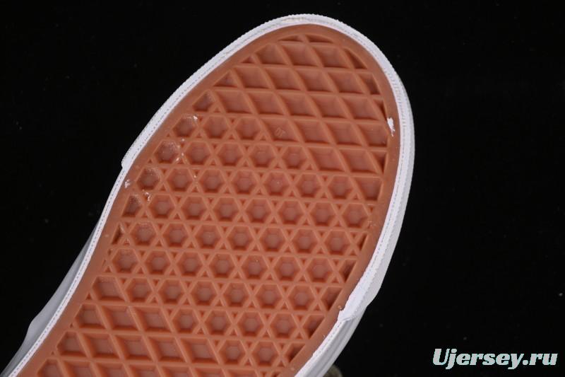 Vans Authentic 44 Slip-On Skate Shoes - VN000D5KESB