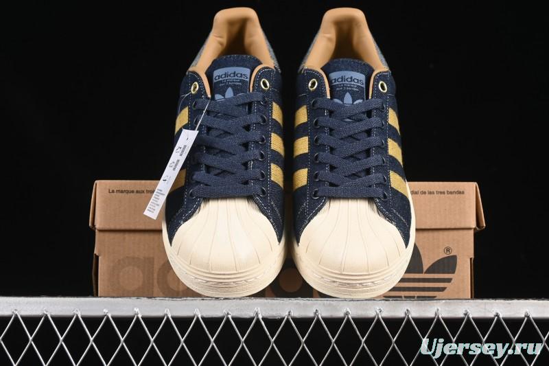 Adidas Superstar 82 Casual Sneakers with Shell Toe Design - JH5577