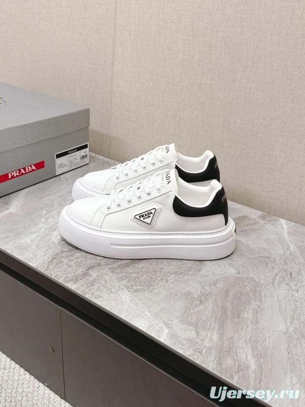 2025 Unisex Prada White Black Calfskin Leather Sneakers KFY00290