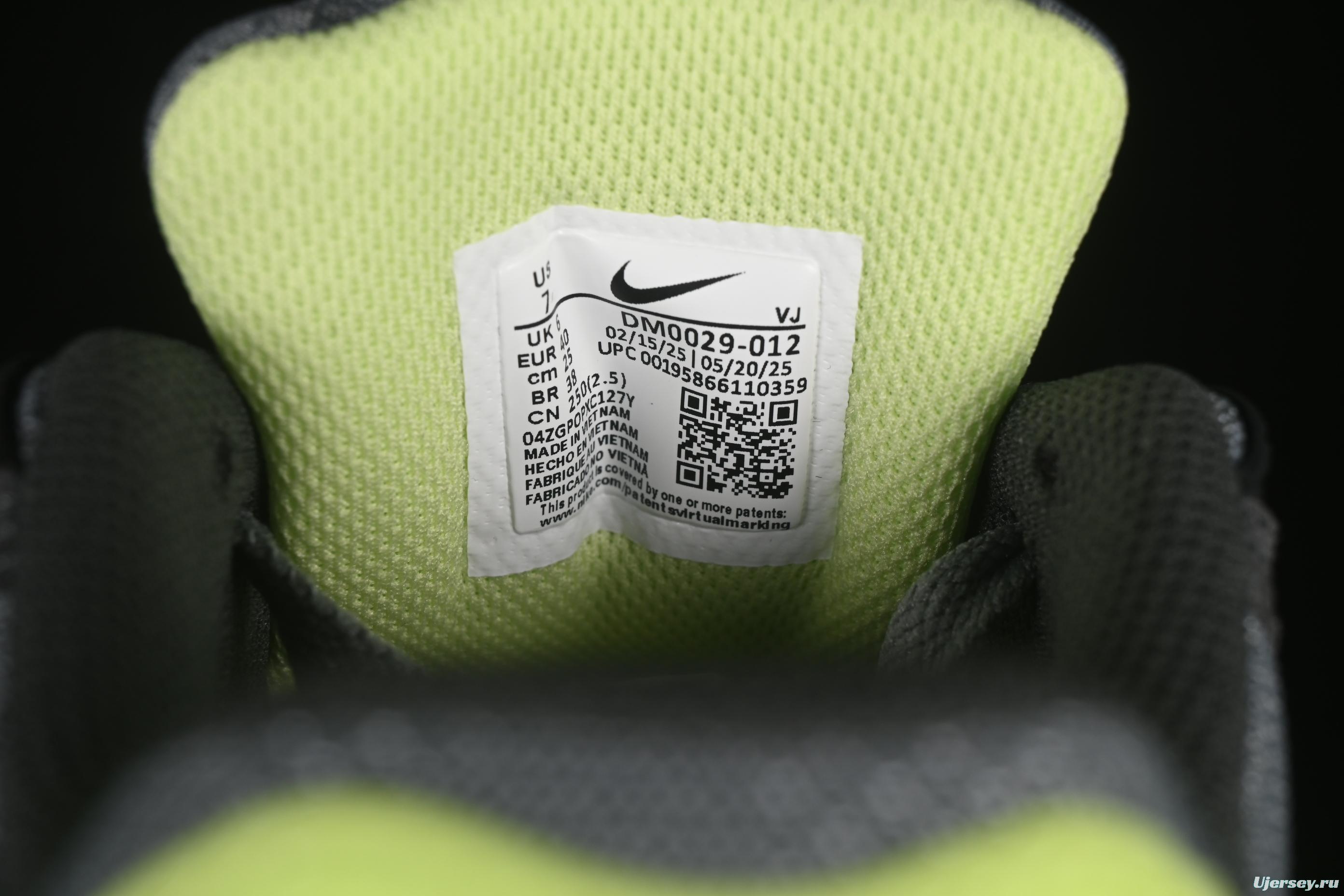 Nike Air Max 90 Retro Running Shoes with Visible Air Cushion - DM0029-012