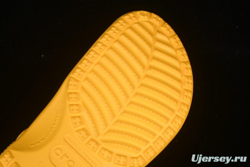 Crocs Classic Two-Way Beach Clog Sandals - B.D4