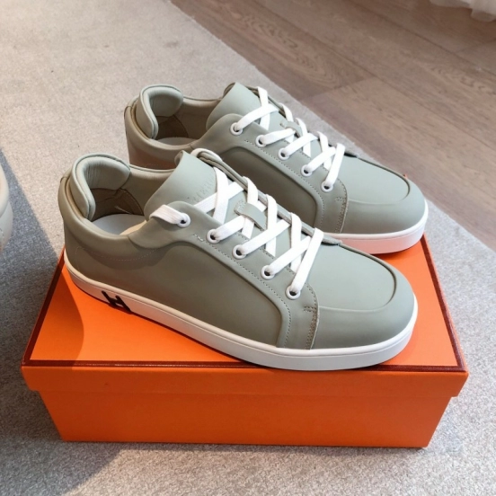 2025 Men Hermès Sage Green Leather Sneakers AS00380