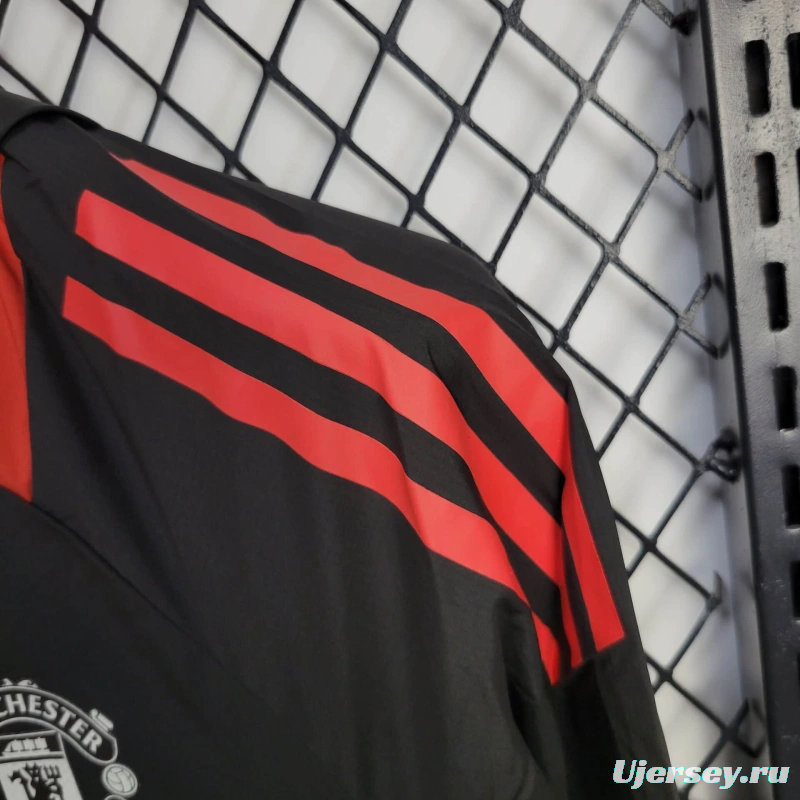 25/26 Manchester United Jacket Black Windbreaker
