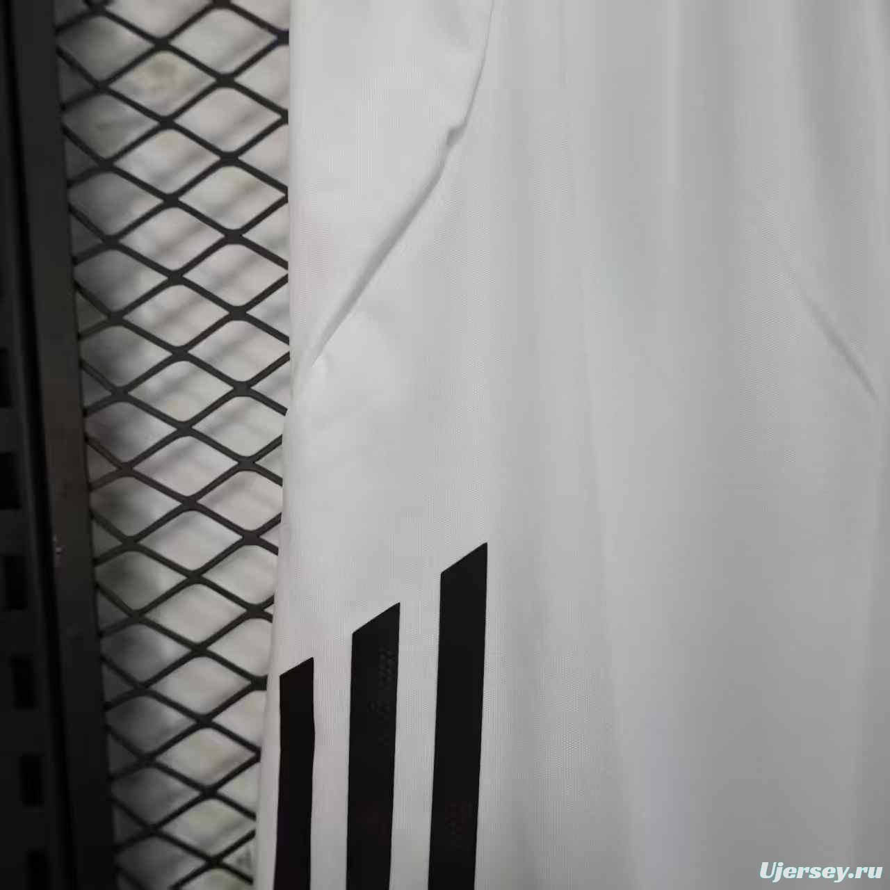 Player Version 25/26 Manchester United Home Shorts