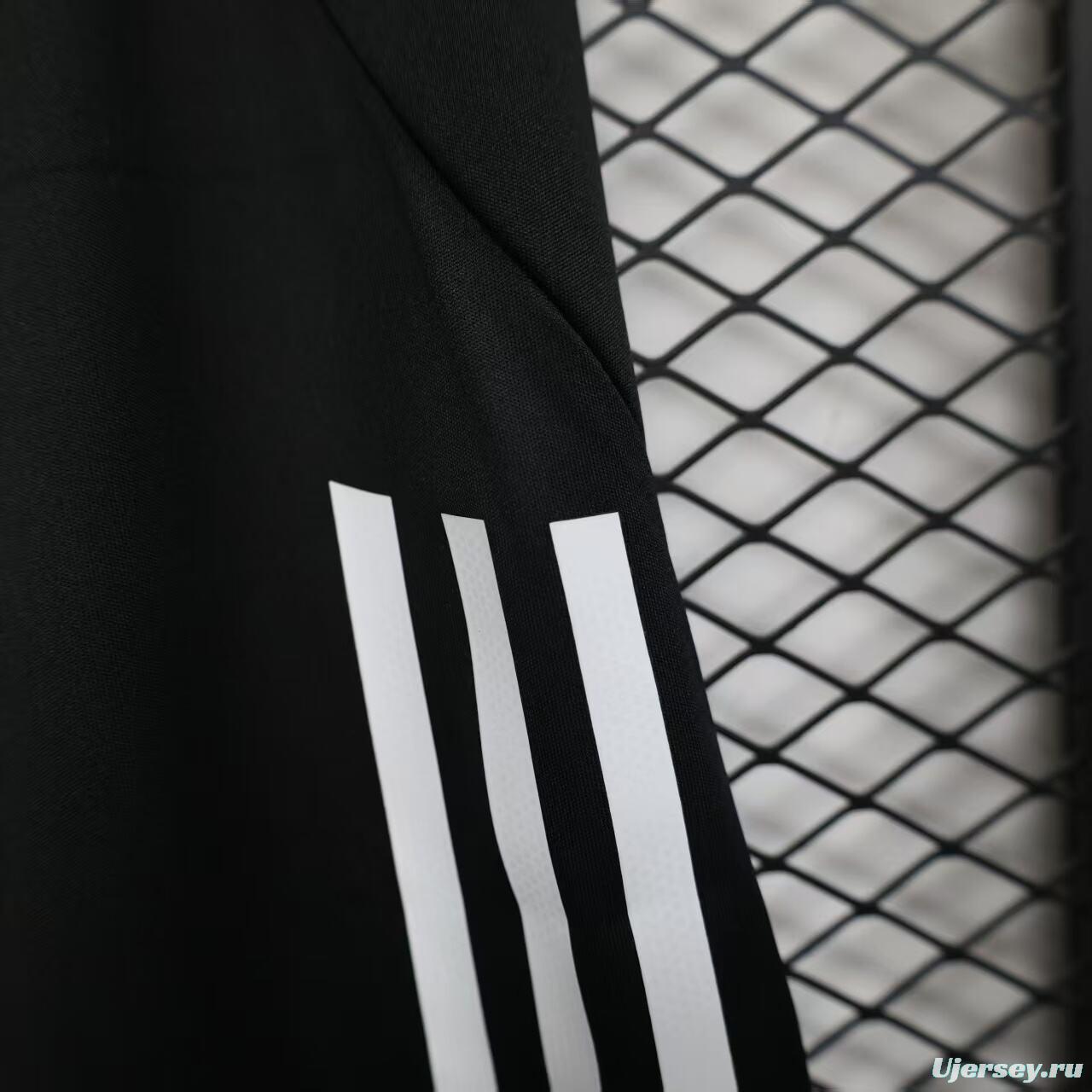 Player Version 25/26 Manchester United Away Shorts