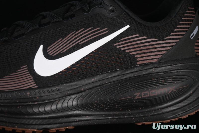 Nike Air Zoom Vomero 18 Cushioned Running Shoes - IH4454-001
