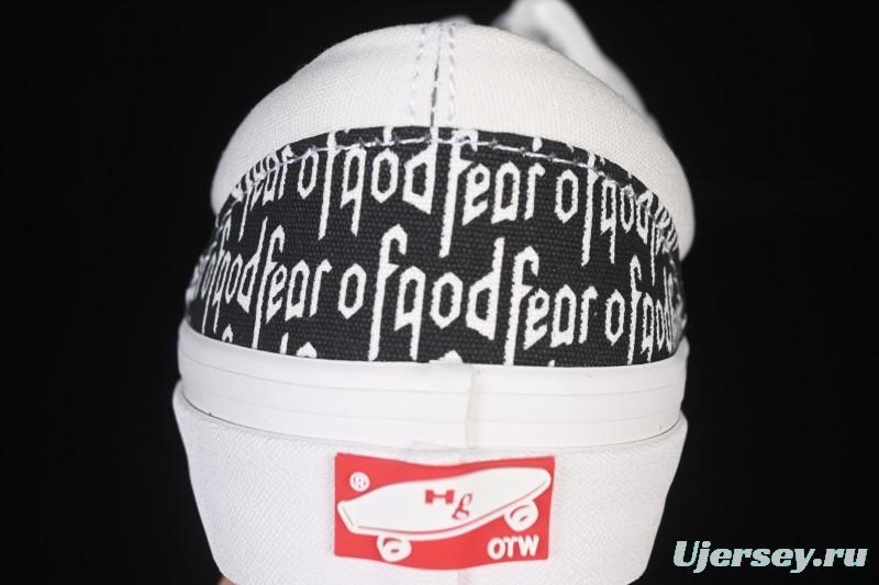 Vans Era 44 Low-Top Casual Skate Shoes with All-Over Logo Print - VN0A3MQ5PZP1