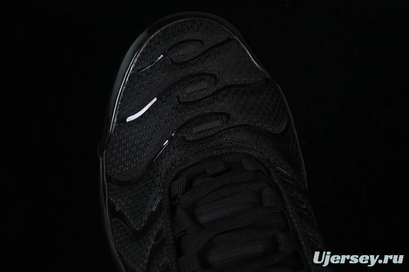 Nike Air Max Plus Retro Running Shoes with Air Cushion Technology - 604133-050