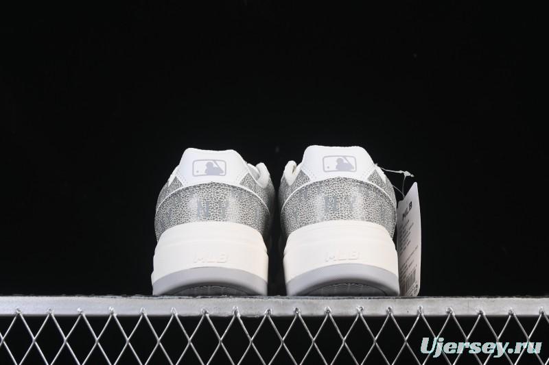 Adidas NY MLB Chunky Liner Pocket Monogram New York Yankees Platform Sneakers - 3ASXP025N50GRS