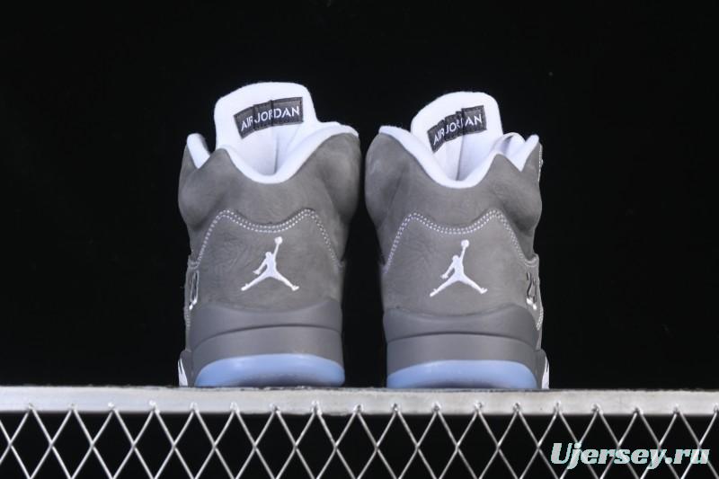 Nike Air Jordan 5 Retro Basketball Shoes with Wolf Grey Design - DD0587-002
