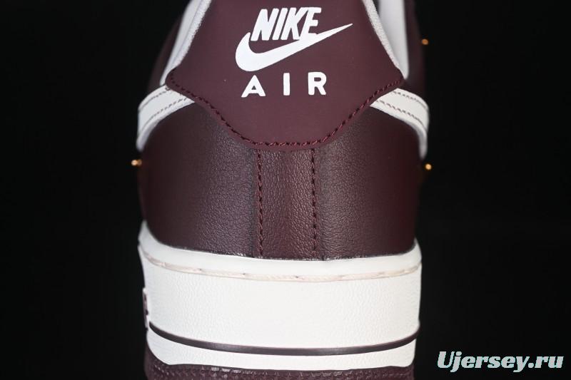 Nike Air Force 1'07 Low Casual Sneakers with Full-Length Air Cushion - IR0485-611