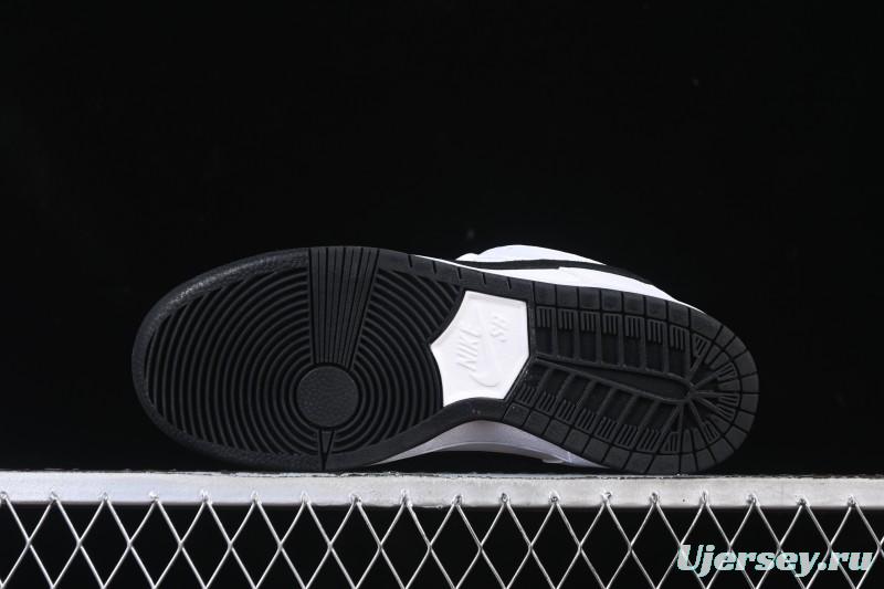 Nike SB Dunk Low Classic White Black Low-Top Casual Skate Shoes HF3704-100