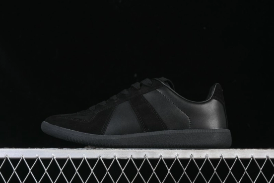 Maison Margiela Replica Calfskin Casual Sneakers - S57WS0236