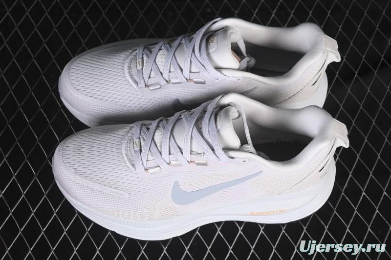 Nike Air Zoom Vomero 18 Cushioned Running Shoes - HM6803-009