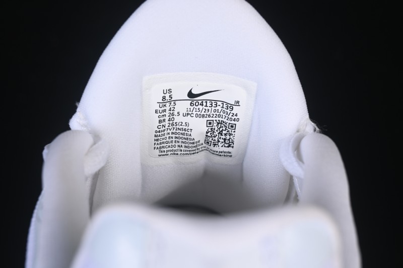 Nike Air Max Plus Retro Running Shoes with Air Cushion - 604133-139
