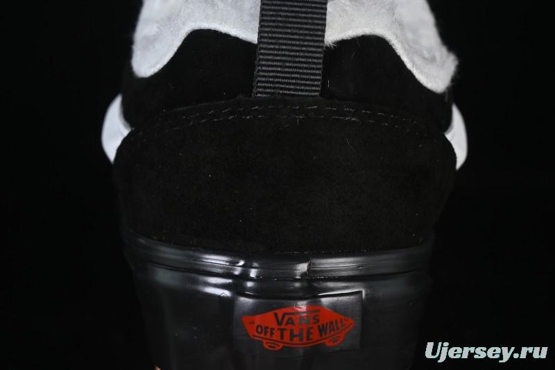 Vans Knu Skool Low-Top Suede Skate Shoes - VN0009QCBMA