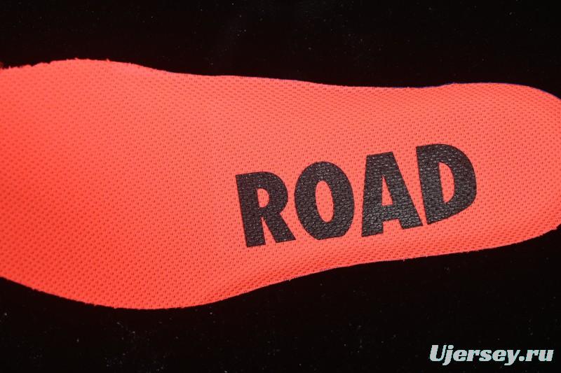 Nike Air Zoom Vomero 18 Cushioned Running Shoes - HM6803-008