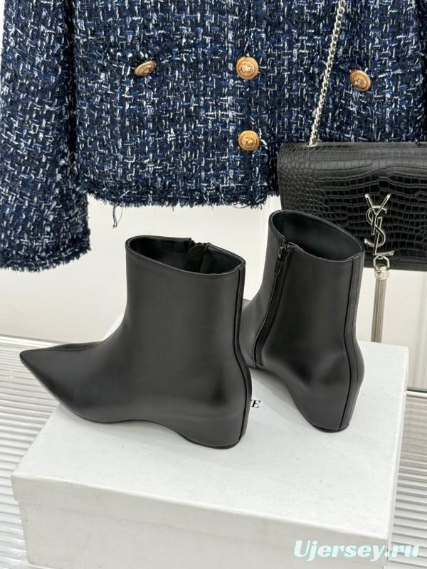 Khaite Retro Pointed Toe Height Increasing Ankle Boots - KFY00390