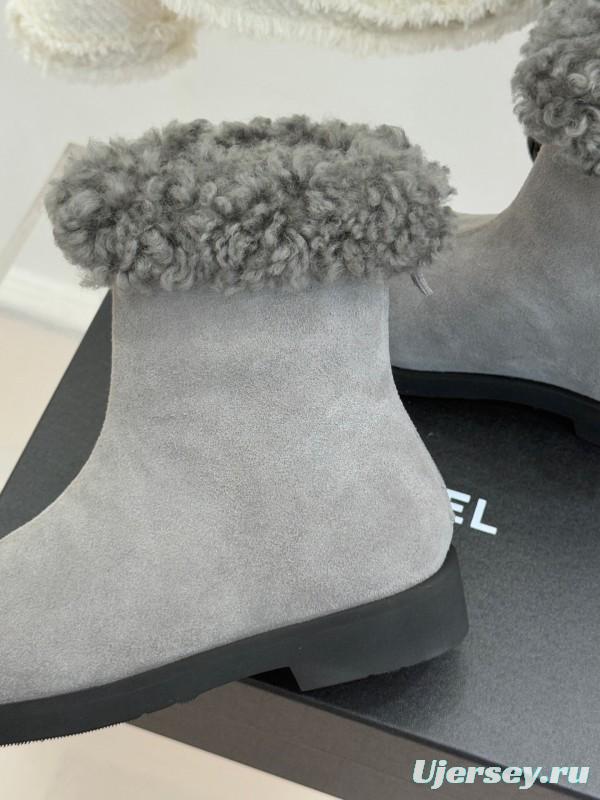 Chanel 2025/SS Double C Color-Block Shearling Snow Boots - KFY00300