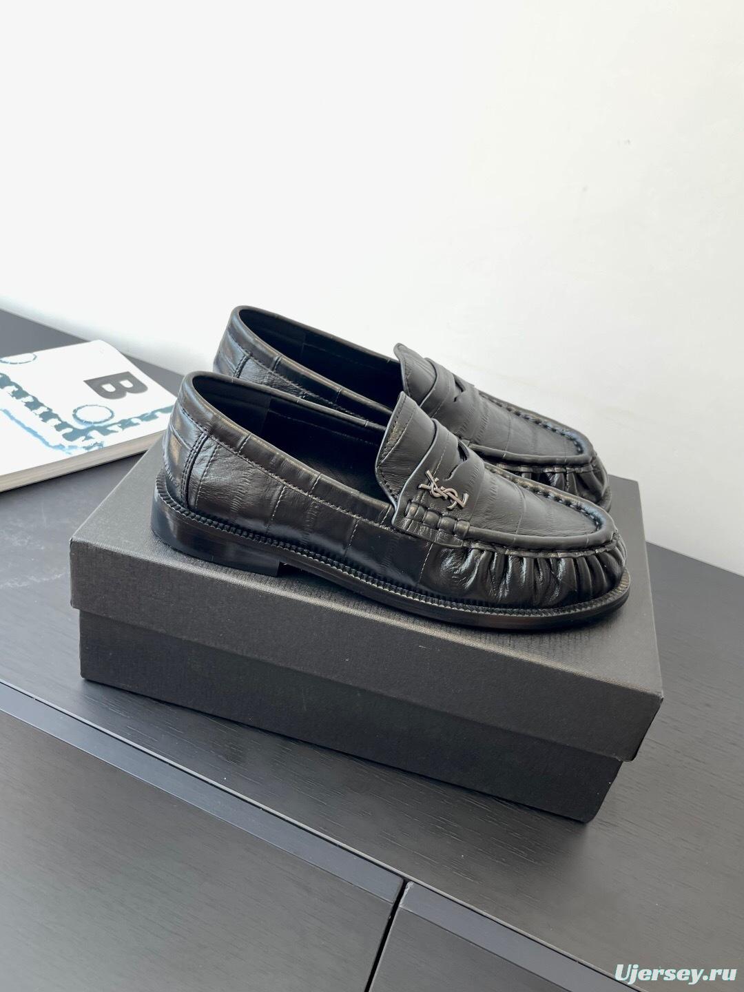 Saint Laurent Classic Loafer Flats - KFY00350