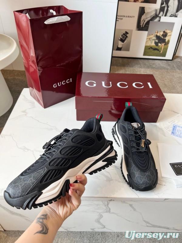Gucci 2.0 Sneakers with Reflective Stripes and Retro Design - LY00320
