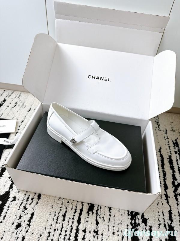 Chanel 2025 SS Loafers Classic Elegant Design - KFY00320