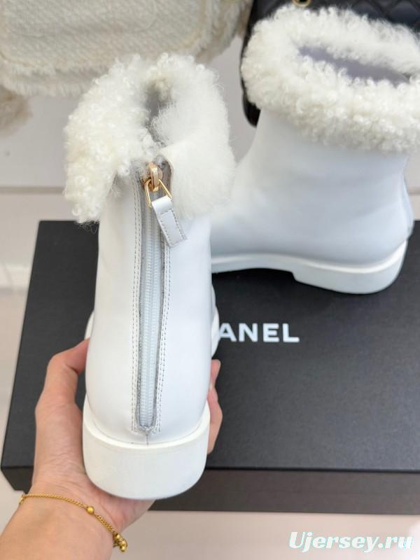 Chanel 25K Series Two-Tone CC Fur Snow Boots - KFY00300