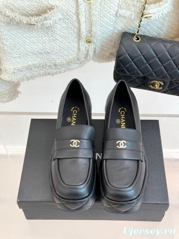 Chanel 25K Fall/Winter Double C Platform Loafers with Waterproof Sole - KFY00320
